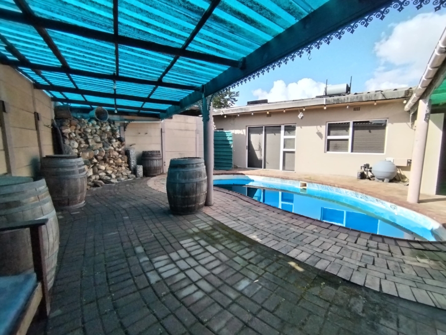 4 Bedroom Property for Sale in Protea Heights Western Cape